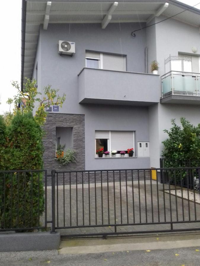Apartman Trio Maksimir Zagreb Exterior photo